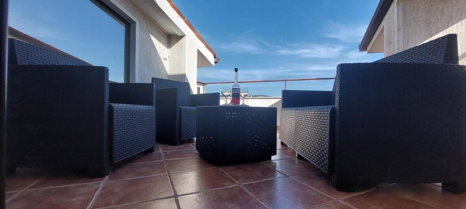 Apartma Mimi Dekani Екстериор снимка